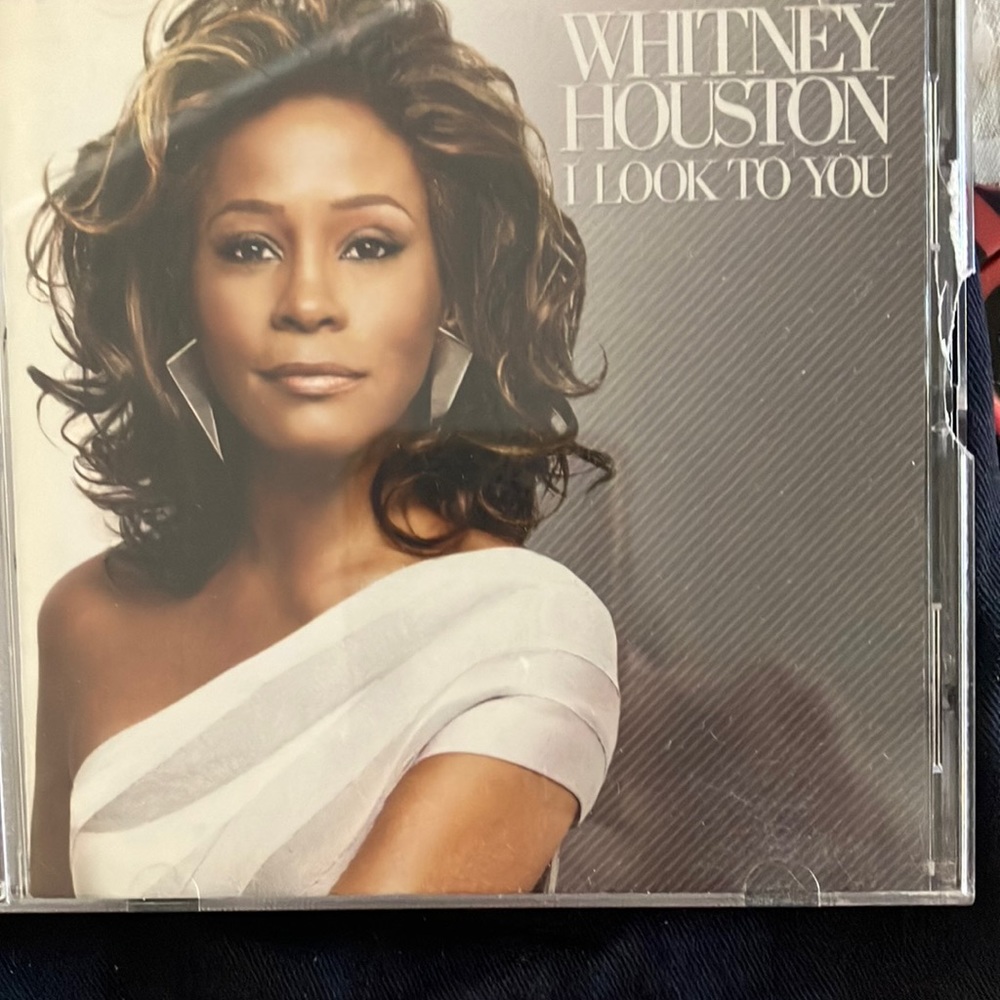 Whitney Houston I look to you cd